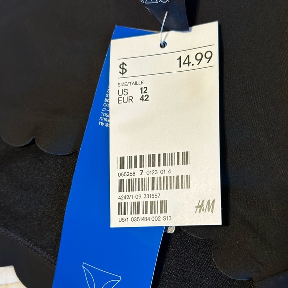 NWT H&M Black Swimwear Brief Low Rise Bottoms - Picture 3 of 4